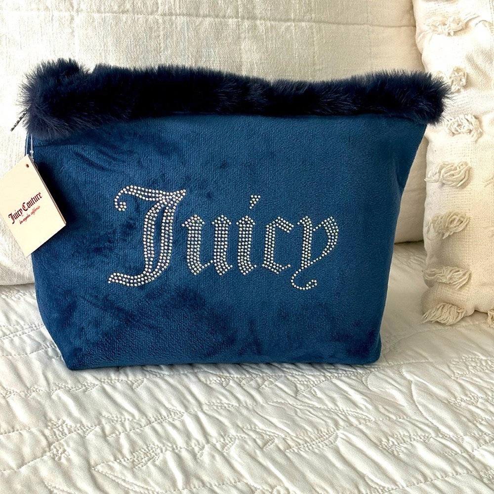 💙🔥Juicy Couture blue travel pouch NWT